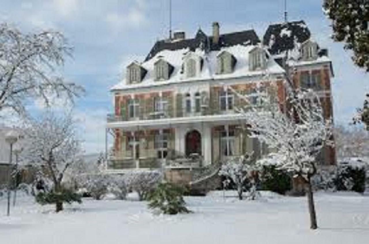 Villa Bonvouloir Bagneres-de-Bigorre Exterior photo